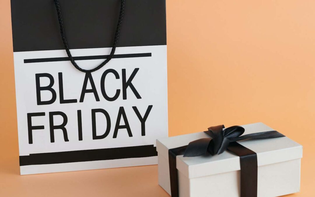 Navigating Black Friday: 2022 Deals & Store Hours